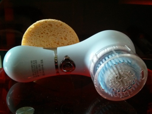 Tools of the trade. Missha Cleansing Brush, Marionnaud Natural Cellulose Cleansing Sponge.